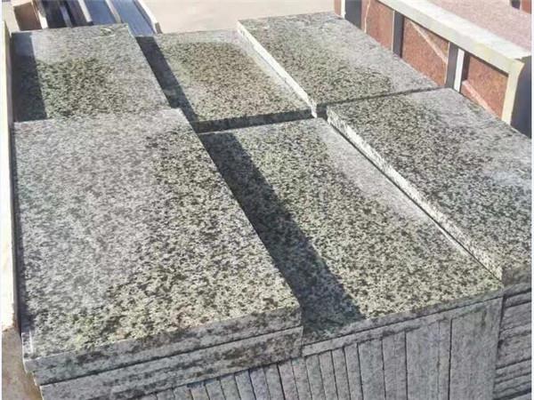China green grainte tiles