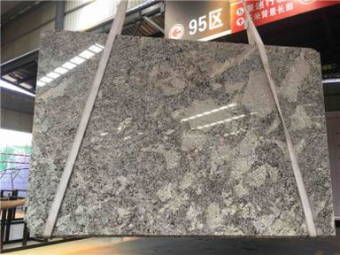 Aļaskas baltā granīta plāksne