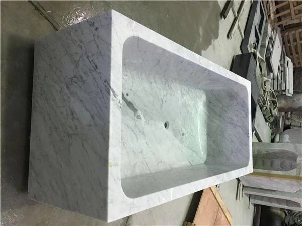 carrara mabrle rectangle bathtub