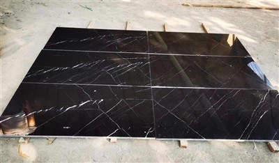Nero Marquina grīdas flīzes